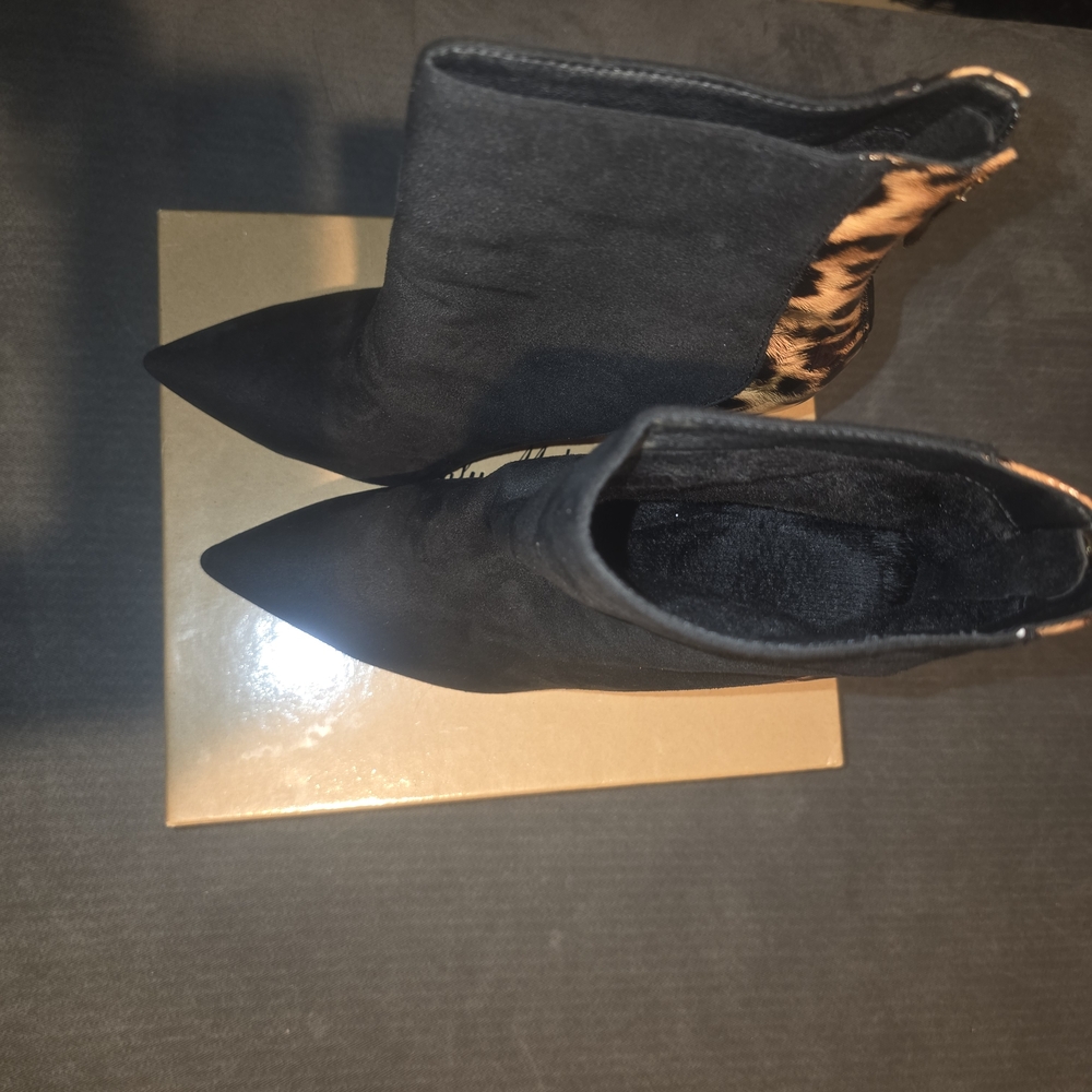 Black and Tan Women's Ankle Boots